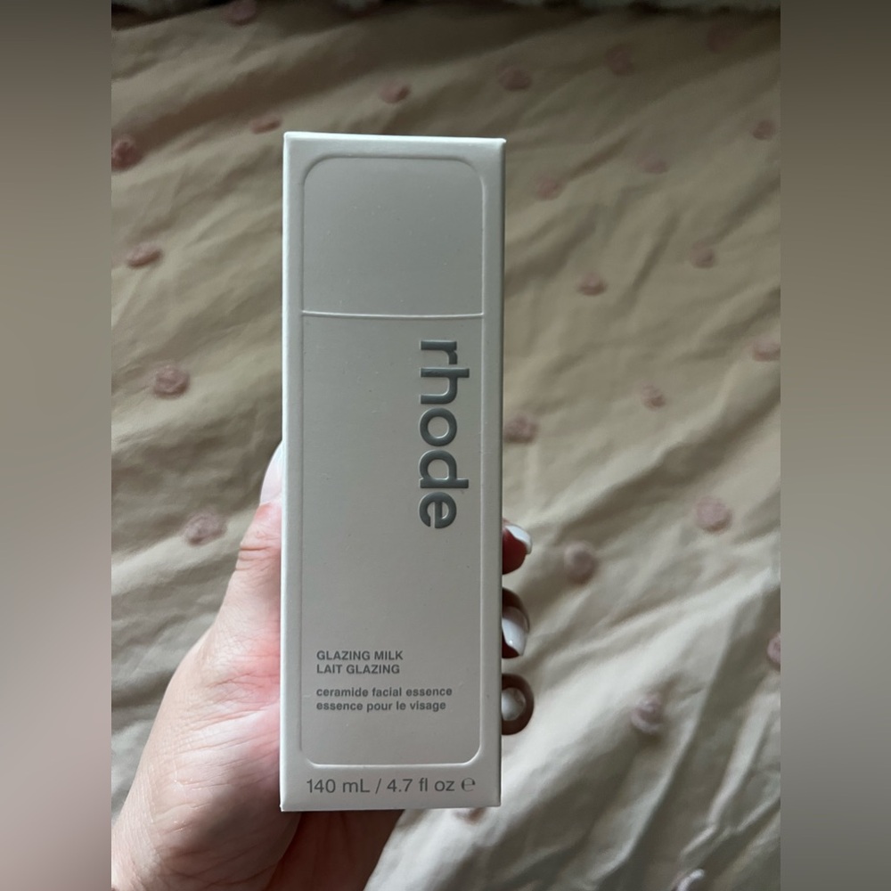 RHODE glazing milk